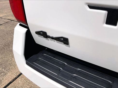 Used 2024 Toyota Tacoma TRD Off-Road AWD/4WD image 10
