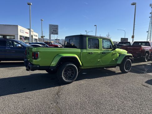 New 2026 Jeep Gladiator Sport image 6