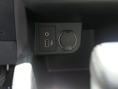 Used 2024 Nissan Kicks S FWD image 21