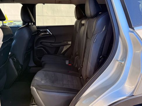 Used 2024 Mitsubishi Outlander Ralliart image 19