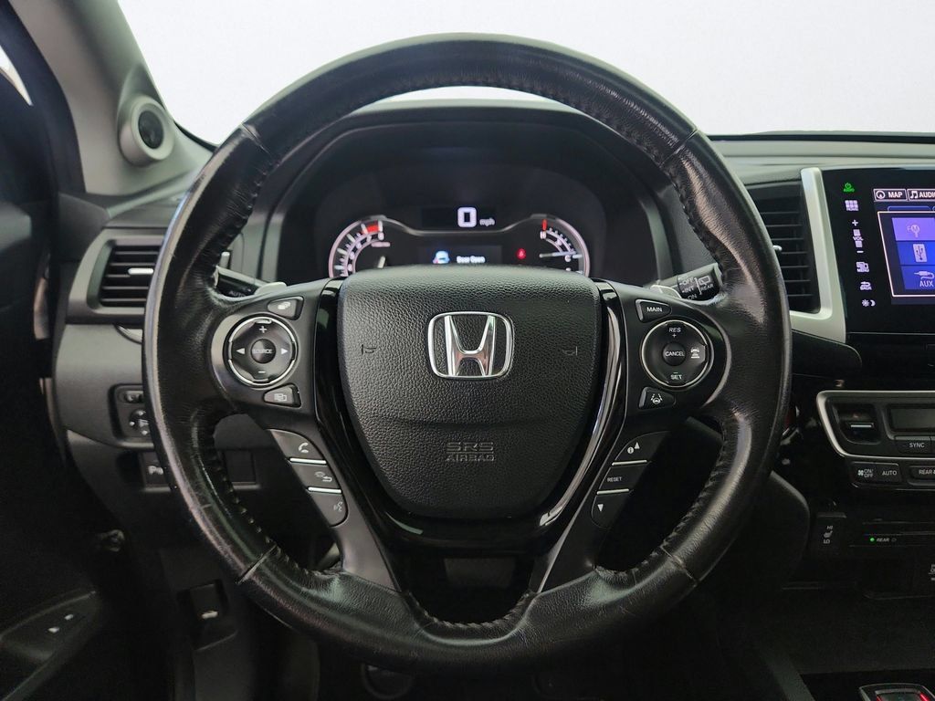 Used 2016 Honda Pilot Touring image 14