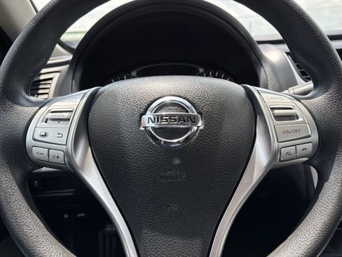 Used 2017 Nissan Altima 2.5 S w/ Power Driver Seat Package FWD image 16