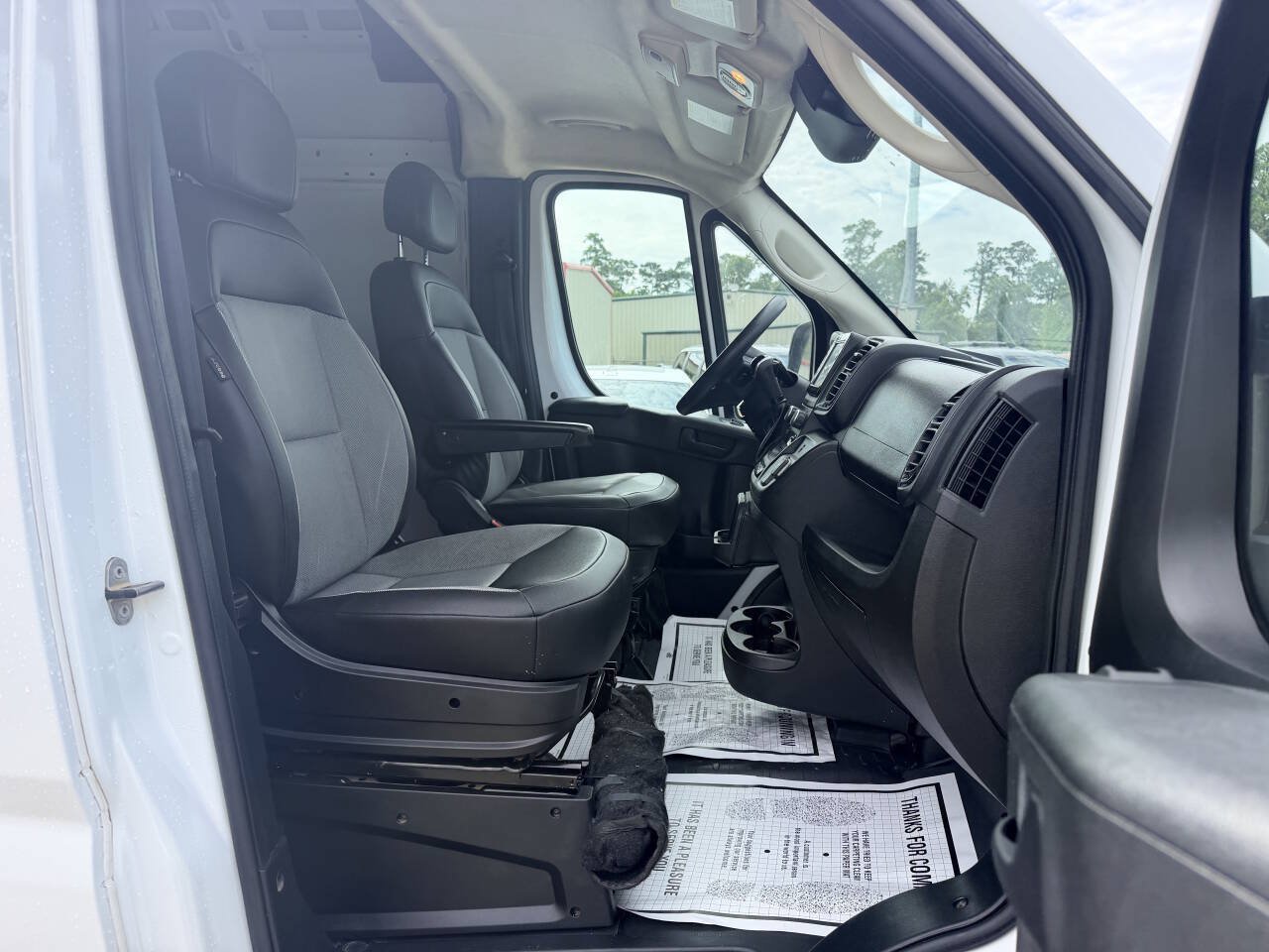 Used 2025 RAM ProMaster 2500 w/ Convenience Group FWD image 16