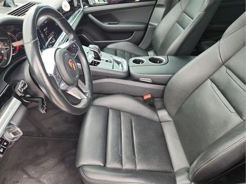 Used 2018 Porsche Panamera 4 AWD/4WD image 19