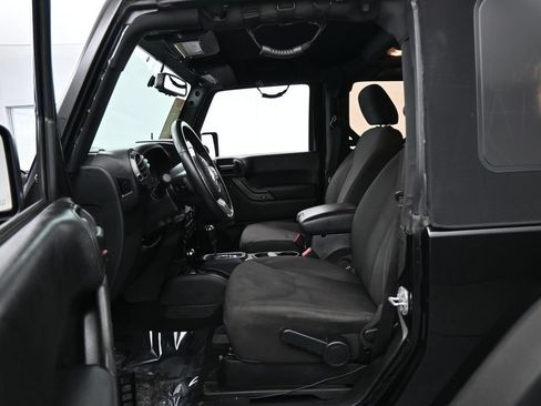Used 2017 Jeep Wrangler Sport AWD/4WD image 11