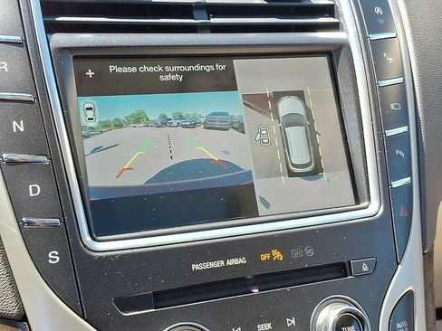 Used 2019 Lincoln Nautilus Reserve FWD image 14
