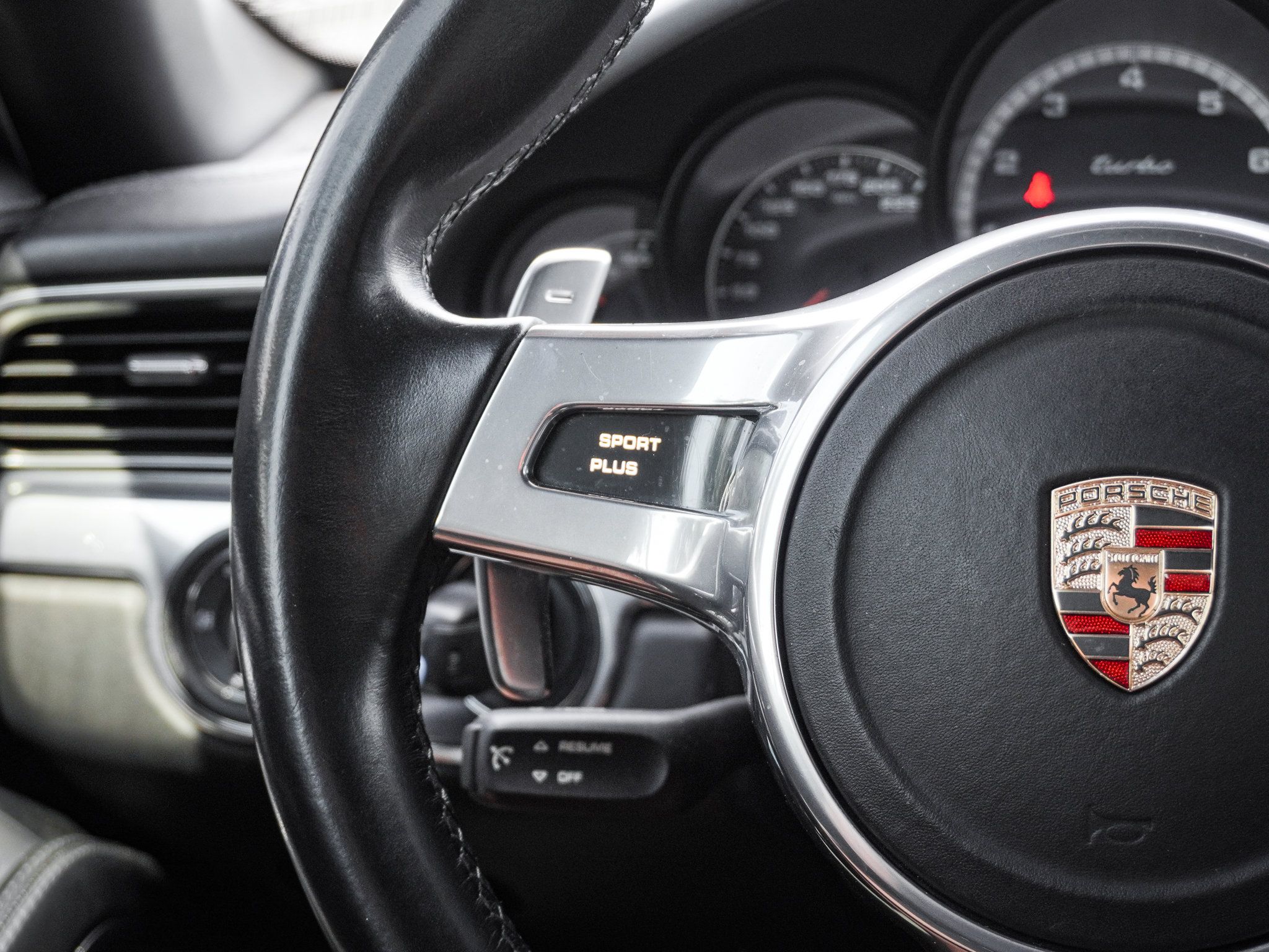 Used 2014 Porsche 911 Turbo AWD/4WD image 18