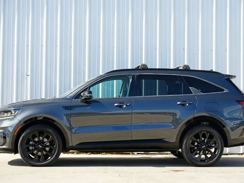 Used 2021 Kia Sorento SX image 8