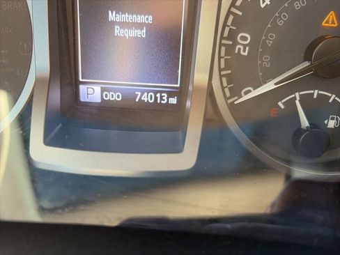 Used 2021 Toyota Tacoma SR5 image 16