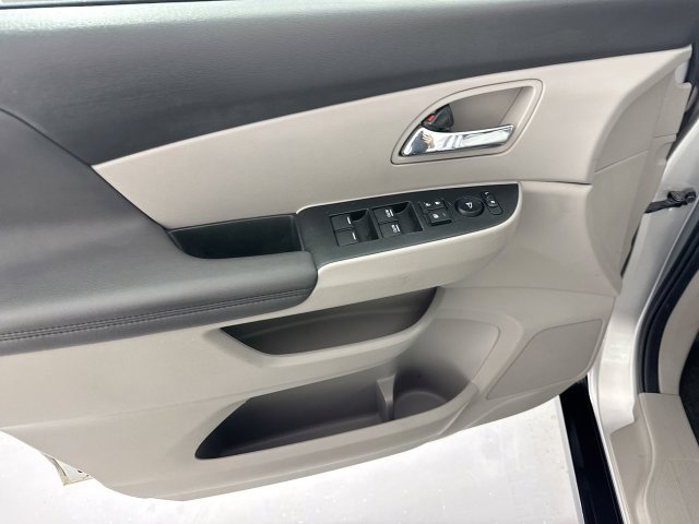 Used 2015 Honda Odyssey EX image 19