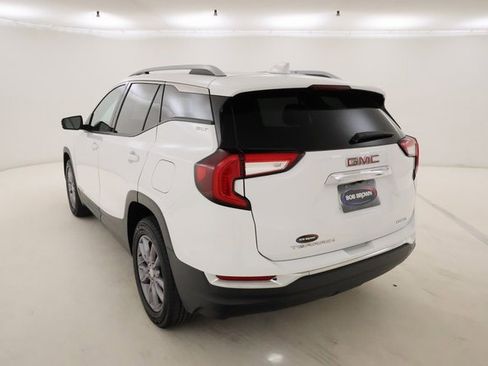 Used 2023 GMC Terrain SLT image 26