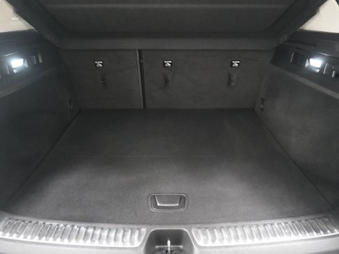 Used 2021 Buick Envision Essence w/ Sport Touring Package FWD image 28