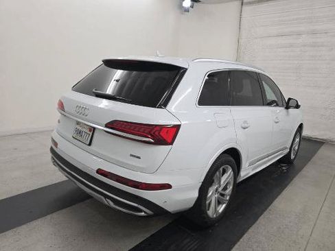 Used 2022 Audi Q7 2.0T Premium w/ Convenience Package AWD/4WD image 4