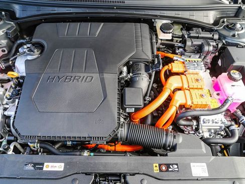 Certified 2026 Hyundai Elantra Sport FWD image 13