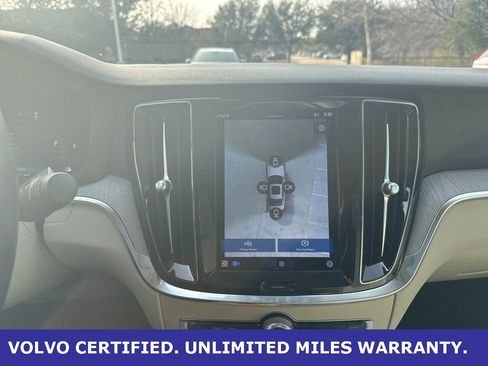 Certified 2023 Volvo S60 B5 Plus image 22