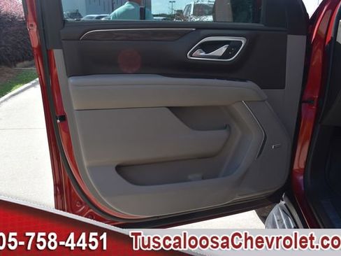 Used 2021 Chevrolet Tahoe LT w/ LT Signature Package RWD image 19