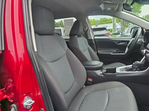 Used 2024 Toyota RAV4 XLE AWD/4WD image 12