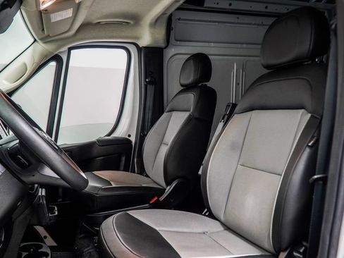 Used 2024 RAM ProMaster 2500 w/ Convenience Group FWD image 38