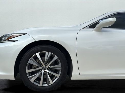 Used 2020 Lexus ES 350 350 w/ Accessory Package 2 image 18