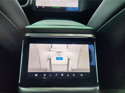 Used 2022 Tesla Model X image 51