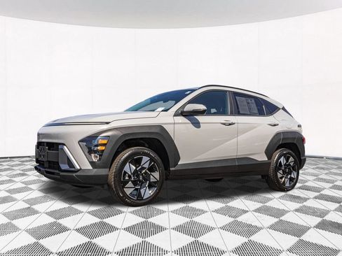 Certified 2025 Hyundai Kona SEL AWD/4WD image 6
