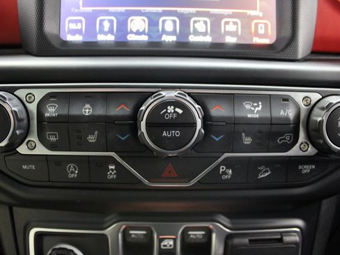 Used 2019 Jeep Wrangler Unlimited Rubicon image 35