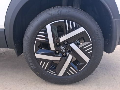 New 2026 Nissan Kicks SV w/ SV Premium Package FWD image 28