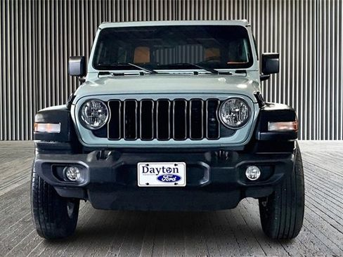 Used 2024 Jeep Wrangler Sport S image 3