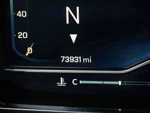 Used 2022 Chevrolet Tahoe RST w/ Luxury Package image 21