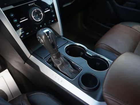 Used 2015 Ford Explorer Limited w/ Equipment Group 302A FWD image 31