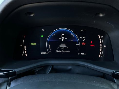 Used 2025 Toyota Camry LE image 36