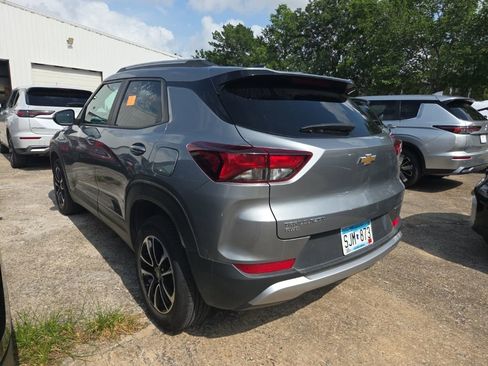Used 2025 Chevrolet TrailBlazer LT AWD/4WD image 8