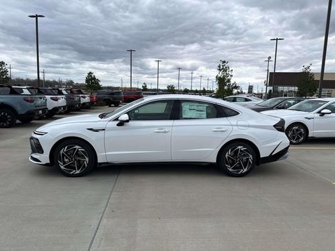 New 2026 Hyundai Sonata SEL FWD image 6