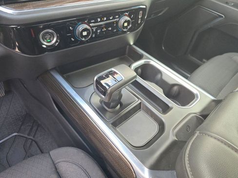 Used 2022 Chevrolet Silverado 1500 RST image 17