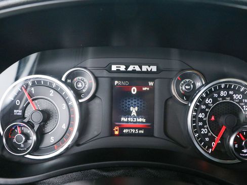 Used 2024 RAM 2500 Big Horn AWD/4WD image 13