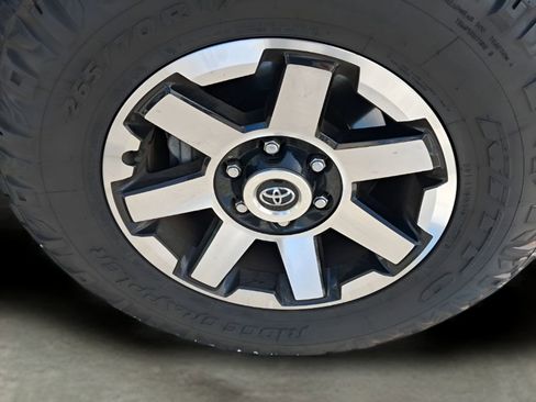 Used 2023 Toyota 4Runner TRD Off-Road Premium w/ Moonroof Package image 15