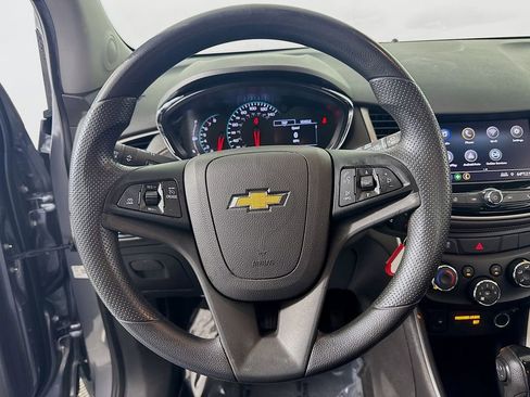 Used 2020 Chevrolet Trax LS w/ Tint and Cruise Package image 11
