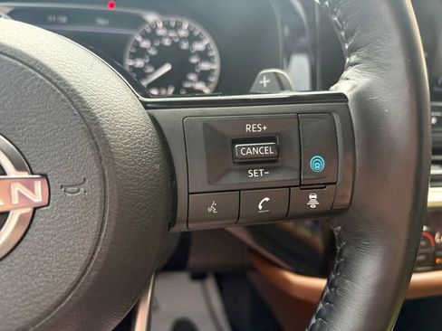 Used 2022 Nissan Pathfinder Platinum AWD/4WD image 28