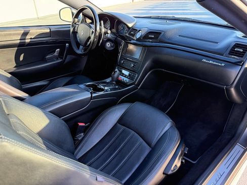 Used 2010 Maserati GranTurismo S RWD image 19