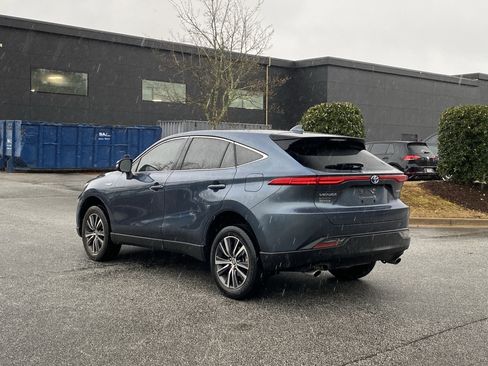 Used 2021 Toyota Venza LE image 14