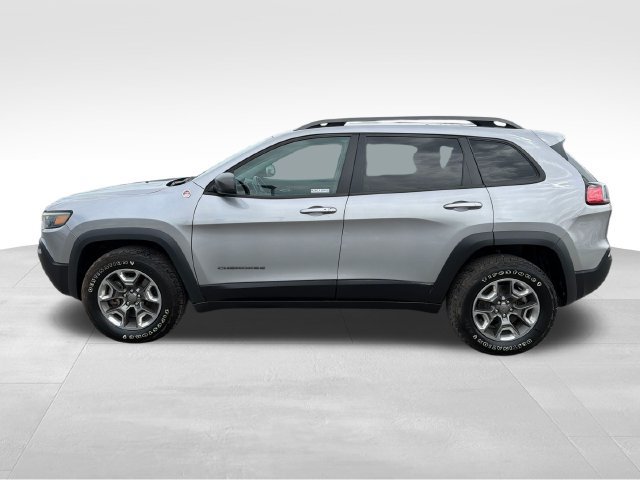 Used 2019 Jeep Cherokee Trailhawk AWD/4WD image 4