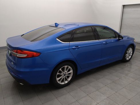 Used 2020 Ford Fusion SE FWD image 10