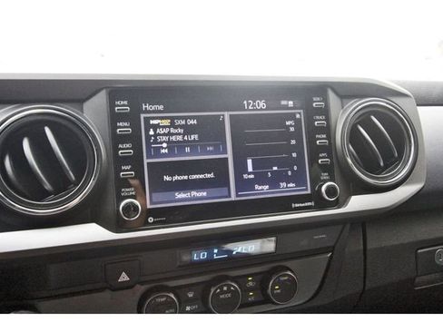 Used 2021 Toyota Tacoma TRD Sport image 23