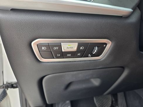 Used 2021 BMW X7 xDrive40i AWD/4WD image 26