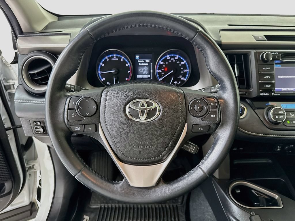Used 2018 Toyota RAV4 XLE AWD/4WD image 13