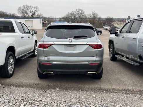 Used 2023 Buick Enclave Essence w/ Experience Buick Package FWD image 4