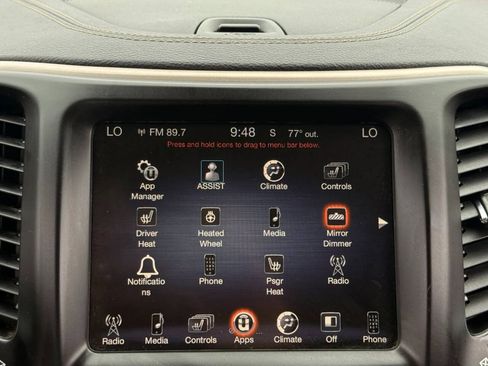 Used 2016 Jeep Cherokee Latitude w/ Comfort/Convenience Group FWD image 18