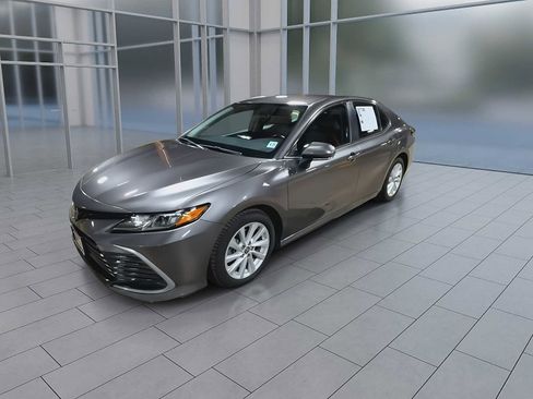 Certified 2022 Toyota Camry LE w/ Cold Weather Package FWD image 4
