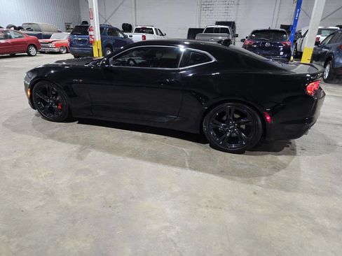 Used 2021 Chevrolet Camaro LT w/ RS Package image 7