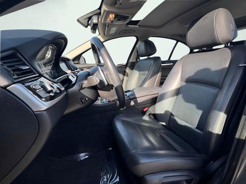 Used 2016 BMW 528i xDrive Sedan image 16